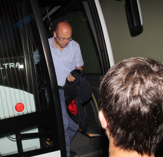 Samsun’da Gözaltındaki 36 Hakim Ve Savcı Adliyeye Sevk Edildi