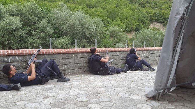 Trabzon’da Polise Saldırı