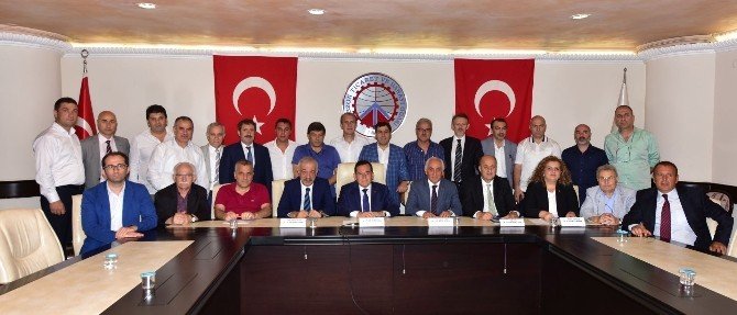 Trabzon’daki Oda Ve Borsa Başkanlarından "Darbeye Hayır" Bildirisi