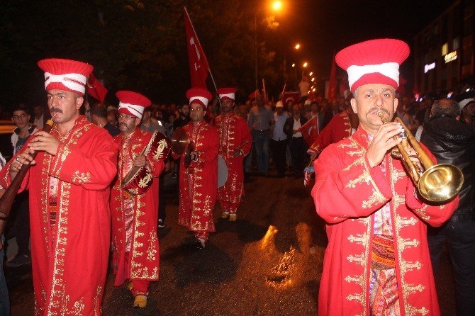 Bayburt’ta 4 Siyasi Parti Temsilcisi Kol Kola Girdi