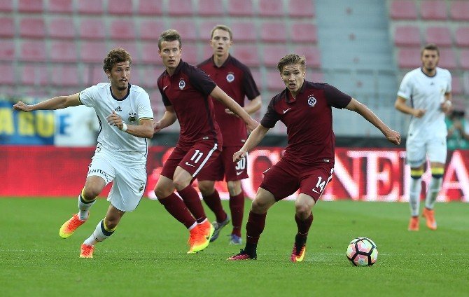 Fenerbahçe, Sparta Prag İle 0-0 Berabere Kaldı.