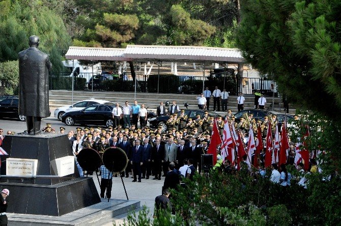 Kktc’de Kıbrıs Barış Harekatı’nın Yıl Dönümü Atatürk Anıtı’nda Törenle Kutlandı