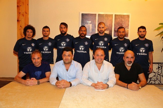 Adana Demirspor’da Toplu İmza