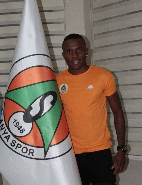 Alanyaspor, Wilde Donald Guerrier İle 3 Yıllık Sözleşme İmzaladı