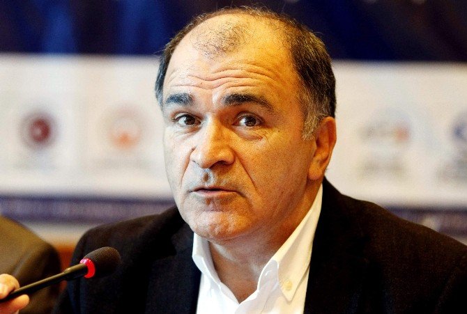 Darbeye Karşı ’Halkın Demokrasi Çıkışı’ Reklam Aracı Olabilir