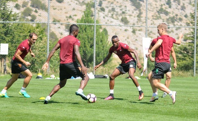 Alanyaspor’un Davraz Kampı Devam Ediyor