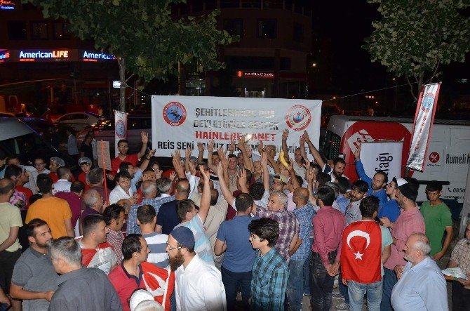 Bursa’da Demokrasi Şehitleri İçin Mevlit Okutuldu