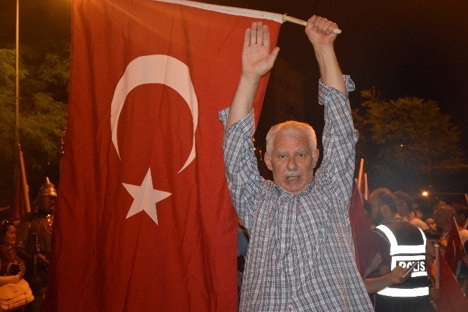 Giresun’da Demokrasi Nöbeti Devam Ediyor.