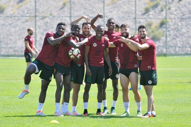 Alanyaspor, Yeni Sezon Hazırlıklarını Sürdürüyor