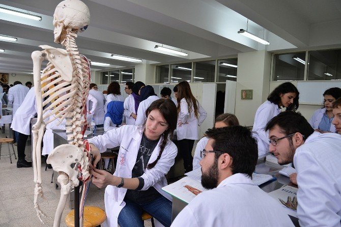 Uludağ Üniversitesi’nden Burs Yağmuru