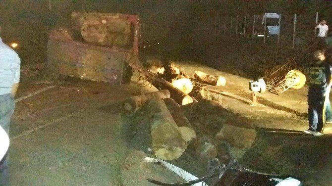 Giresun’da Trafik Kazası: 1 Ölü, 20 Yaralı