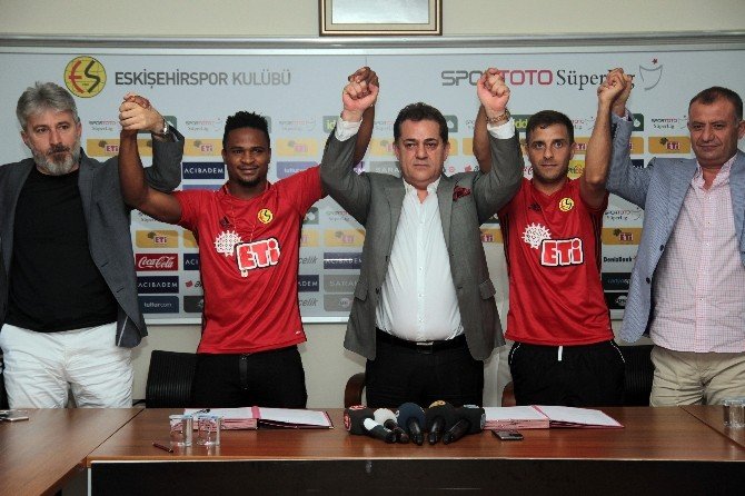 Eskişehirspor, Ofoedu Ve Bilal Aziz İle İmzaladı