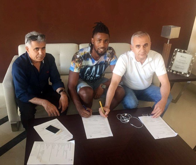 Carlos Fortes Şanlıurfaspor’da