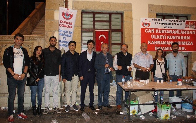 Tapder Üyeleri Demokrasi Nöbetinde