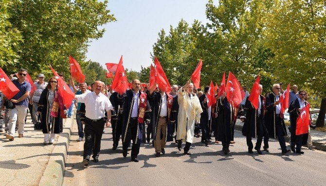 Uludağ Üniversitesi’nde Fetö/pdy Terörünü Lanetleme Yürüyüşü