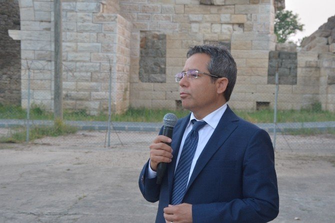 Prof.dr. Owen: "Sinop Efes Gibi Bir Açık Hava Müzesine Sahip Olabilir”