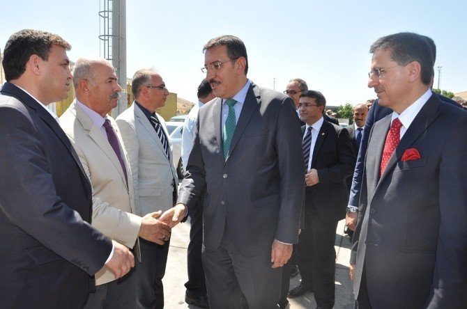 Bakan Tüfenkci Cilvegözü’nde İncelemelerde Bulundu