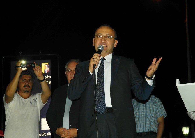 Ak Parti Ankara Milletvekili Yalçın Akdoğan: "Darbelerin Arkasında Dış Güçler Vardı"