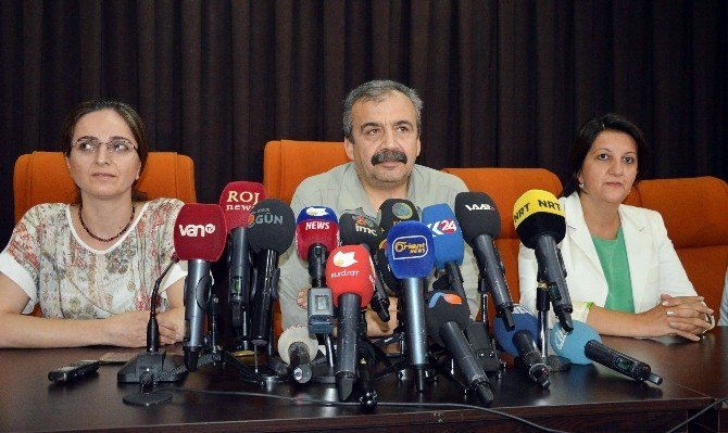 Hdp’li Önder: "Darbe Koşullarını Ortadan Kaldırmak İçin Seferber Olalım"
