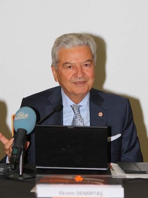 İzmir Ekonomi Üniversitesi’ne 4 Yeni Bölüm 6 Program