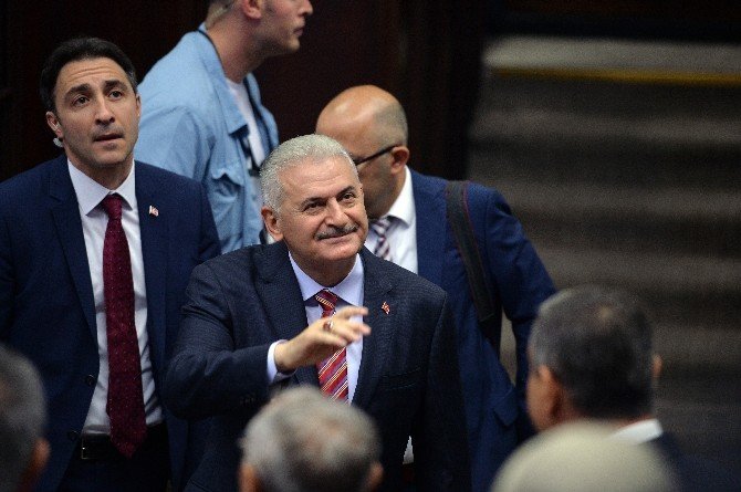Başbakan Yıldırım’dan Kılıçdaroğlu Ve Bahçeli’ye, ’Yenikapı’ Çağrısı
