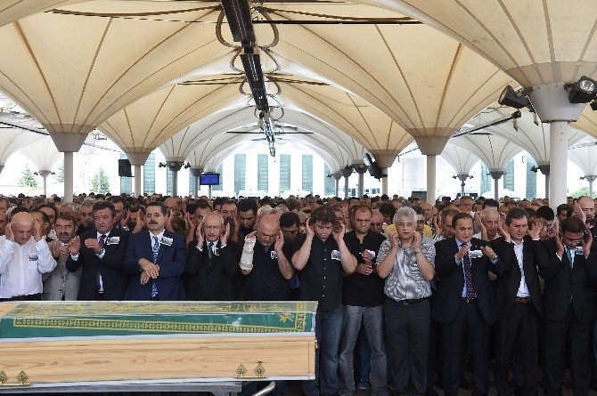 Kılıçdaroğlu Eski Belediye Başkanı Özgün’ün Cenaze Namazına Katıldı