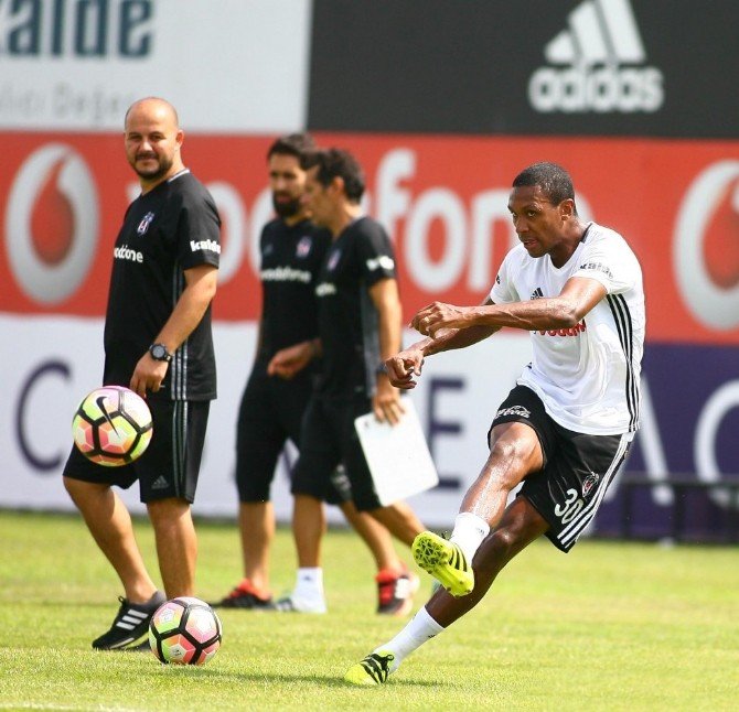 Beşiktaş’ta Yeni Sezon Hazırlıkları Sürüyor