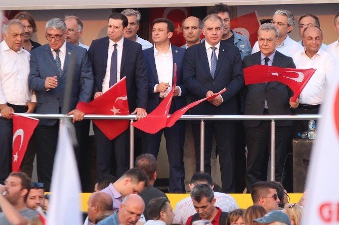 Ak Parti Ve Chp’li Siyasetçilerden Miting Yorumu