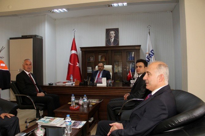 Vali İsmail Ustaoğlu, İl Göç İdaresi, Afad Ve İşkur’u Ziyaret Etti