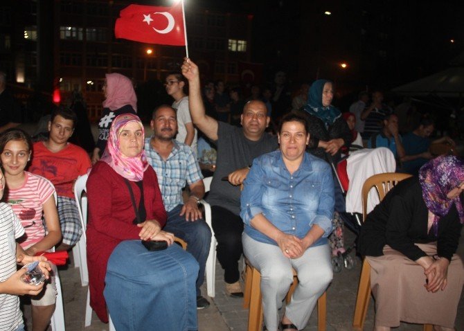Bafra 22. Günde De Meydanlarda