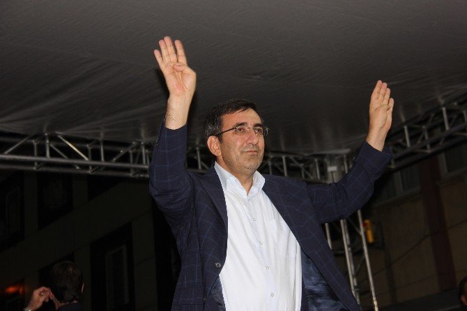 Ak Parti Genel Başkan Yardımcısı Yılmaz: "Bu Milletin Değerlerini Kullandılar, Her Türlü Kılığa Girdiler"