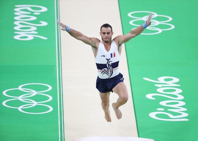 Rio 2016’da Fransız Jimnastikçinin Bacağı Kırıldı