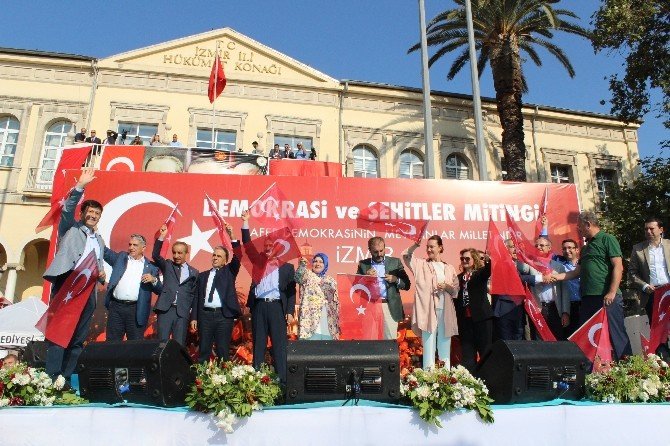 İzmirli Vekillerden Yenikapı Yorumu