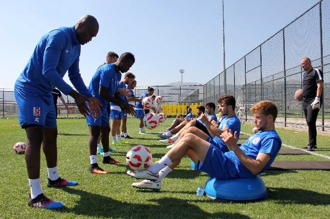Balıkesirspor’un, Afyonkarahisar’daki Kamp Çalışmaları Devam Ediyor