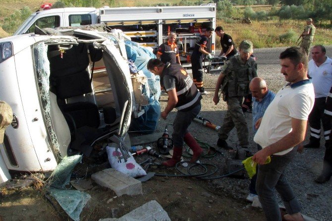 Gümüşhane’de Trafik Kazası: 3 Yaralı