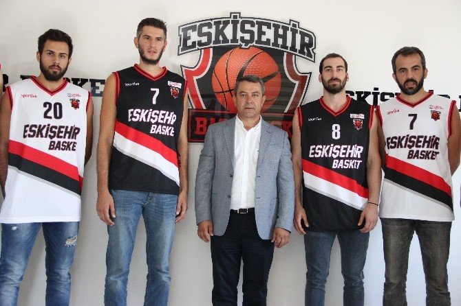Eskişehir Basket’ten Gövde Gösterisi
