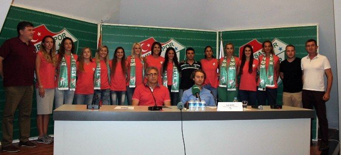 Bursaspor 7 Oyuncuyu Kadrosuna Kattı