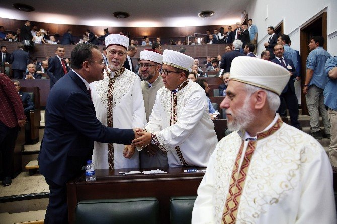 Ak Parti Grup Toplantısı’nda Sürpriz Konuklar