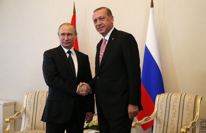 Putin: “Her Türlü Darbeye Karşıyız”