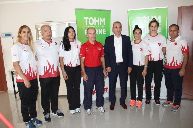 Milli Güreşçiler Rio’ya Uğurlandı