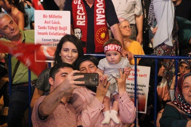 Samsun’da Demokrasi Nöbetine Devam