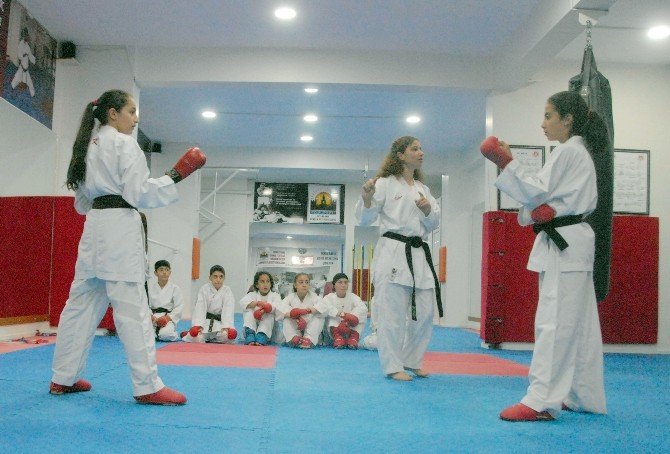 Diyarbakırlı Karateciler Gözünü 2020 Olimpiyatlarına Dikti