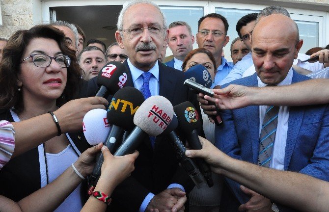 Chp Genel Başkanı Kemal Kılıçdaroğlu, Yaratıcı Yazarlar Merkezi’ni Gezdi