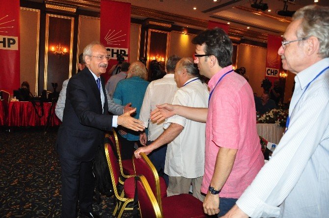 Kılıçdaroğlu Sanatçılarla Bir Araya Geldi