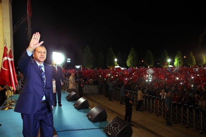 Erdoğan Demokrasi Nöbetine Külliye’de Noktayı Koydu