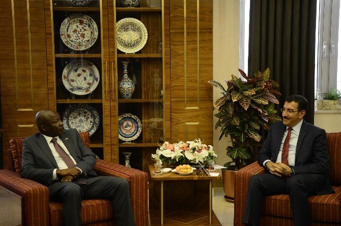 Bakan Tüfenkci: “Fetö Karanlık Faaliyetlerini Yürüttükleri Diğer Ülkeler İçin De Tehdit Oluşturmaktadır"