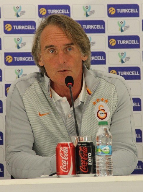 Riekerink: "Hedefimiz 3 Kupayı Da Almak"