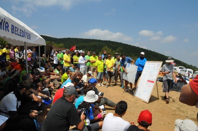 Xc Open Yamaç Paraşütü Şampiyonası Akşehir’de Başladı