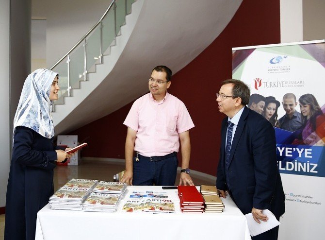 Yabancı Uyruklu Öğrencilerin Kayıtları Sürüyor