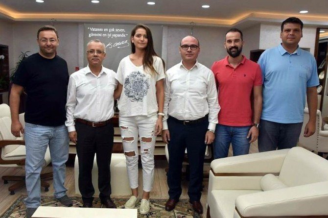 Merve Korkmaz Yeniden Salihli Belediyespor’da